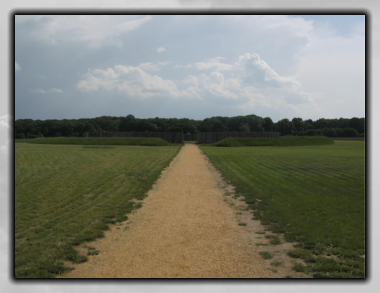 Weg zum Sonnenobservatorium Goseck